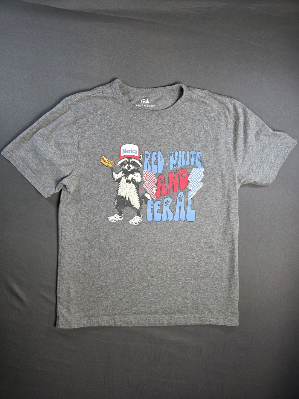 Free Assembly Gray 'Red White and Feral' Graphic Tee - Cute Raccoon Design